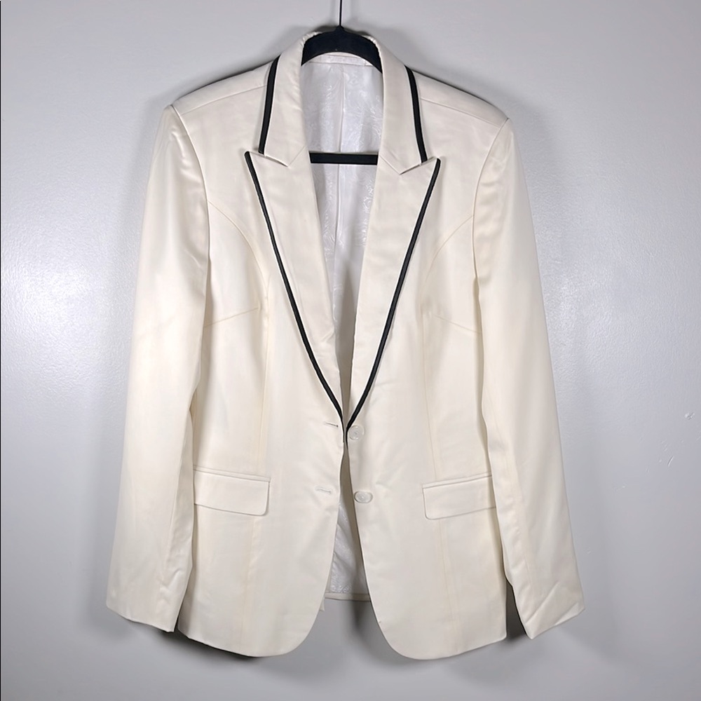 Elegant Cream Blazer with Black Trim